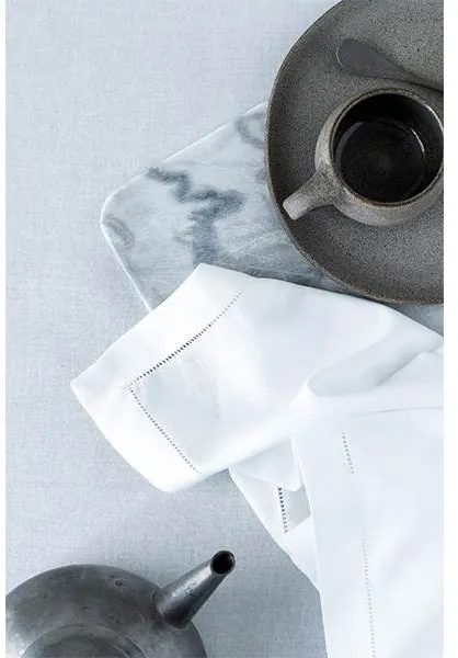 Langkilde & Søn - Hvit stoffserviett med hullsøm